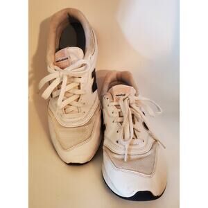 New Balance 9.5 Classic 997H Womens Shoes CW997HCW Timberwolf White Pink Black